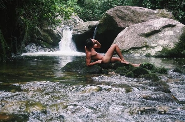 Kenui Moliterno publica fotos desnudo en Instagram