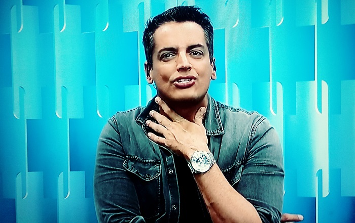 Jornalistas gays que fazem sucesso na TV aberta: Leo Dias