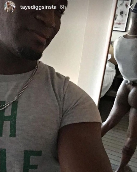 Taye Diggs nudo: l'attore pubblica una foto del suo culo