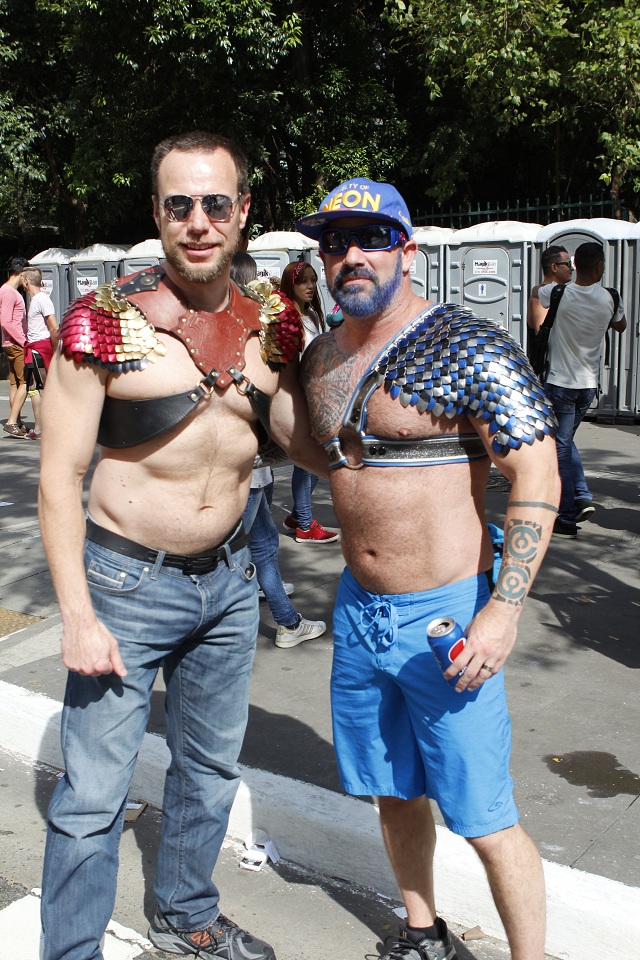 20ª Parada do Orgulho LGBT de São Paulo: confira imagens de homens gostosos e gatos que passaram pela Avenida Paulista