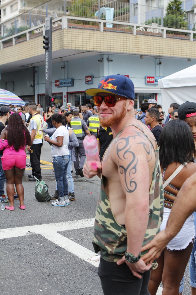 20ª Parada do Orgulho LGBT de São Paulo: confira imagens de homens gostosos e gatos que passaram pela Avenida Paulista