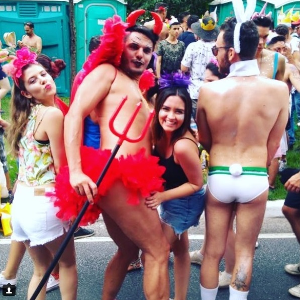 20 imagens do carnaval LGBT na 23 de Maio: Domingo Ela Não Vai, Vou de Táxi, Chá Rouge e Desmanche