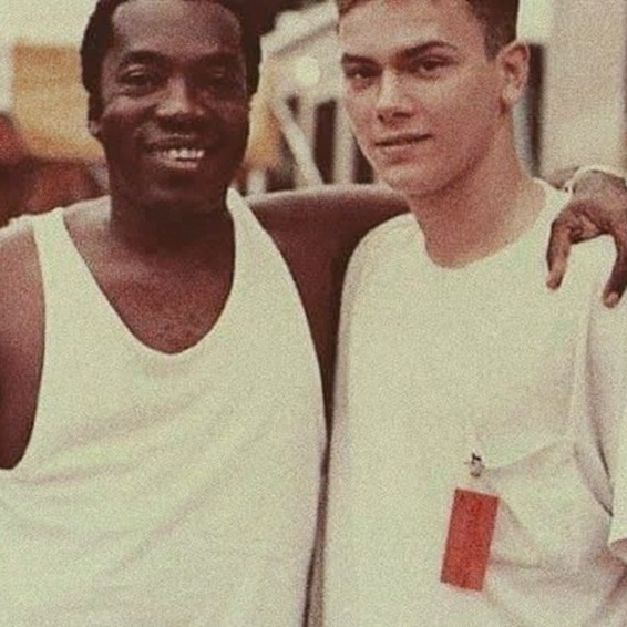 8 lendas urbanas gays: River Phoenix e Milton Nascimento