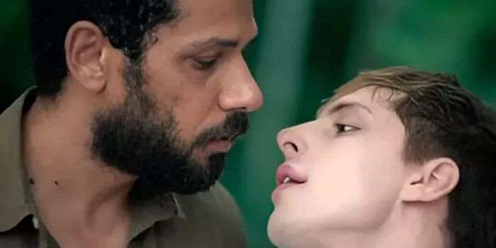 Terra e Paixão: beijo gay de Ramiro e Kelvin