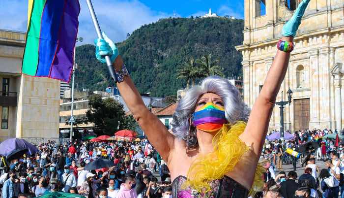 Bogota marcha 2021 lgbt orgullo