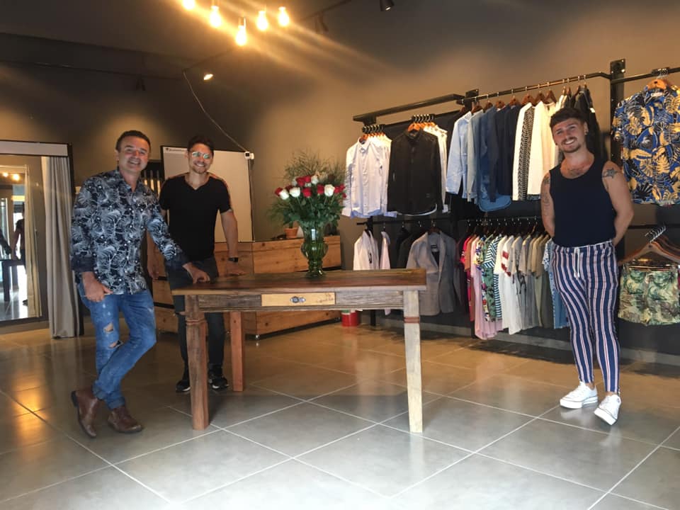 Grife gay Adeh Oliveira abre nova loja em São Paulo, agora na Frei Caneca