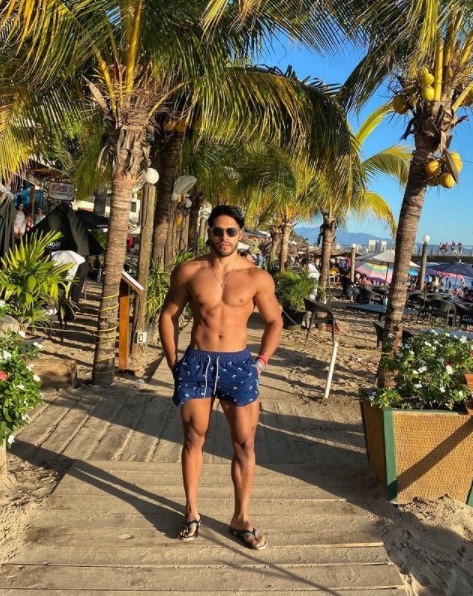 Joseales, modelo Alejandro García, venezuelano, famoso no Onlyfans e pela grife gay Andrew Christian