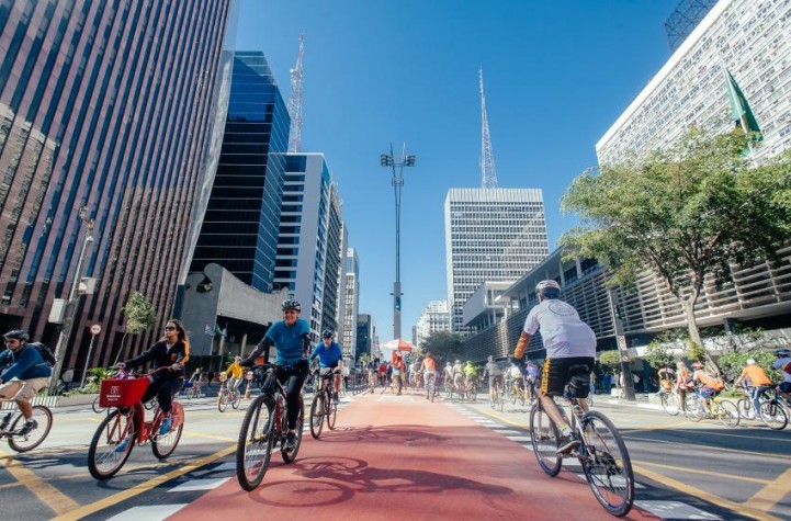 Avenida Paulista é eleita melhor point gay de 2015