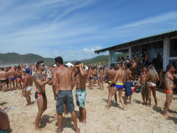 Bar do Deca, na Praia Mole, um dos points gays de Floripa