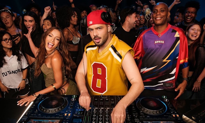 Bota um Funk fica em 2º lugar no Top 30 Gay Brasil