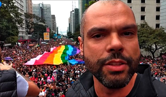 Bruno Covas na parada gay - LGBT