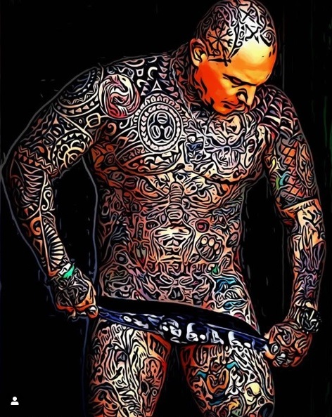 Atores gays internacionais novinho com tatuagem no pescoço 15 Imagens Do Bruxo Gostosao Com Mais De R 40 Mil Em Tatuagens Guia Gay Sao Paulo