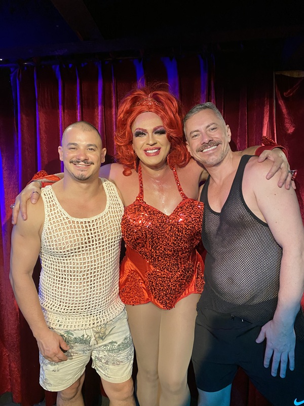 Cabaret da Cecília: Tiaguinho Santo