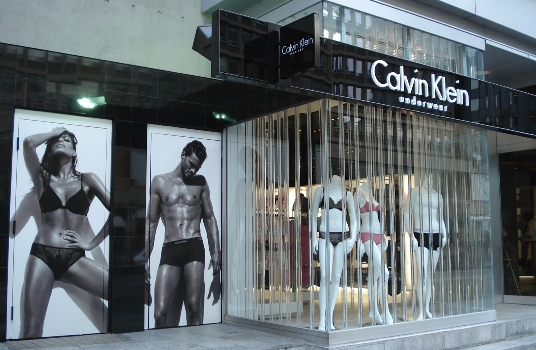 Calvin Klein Underwear é eleita melhor loja LGBT de 2015
