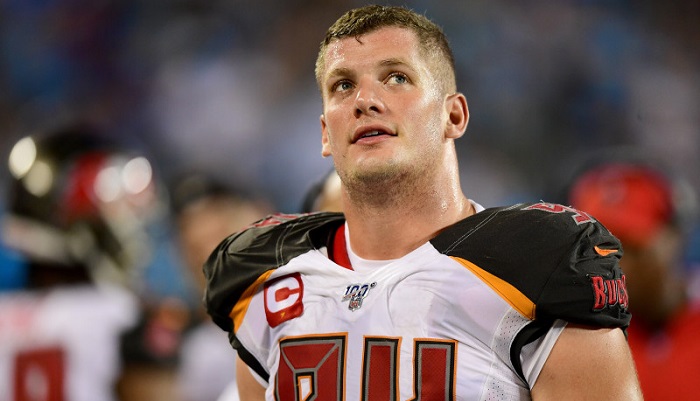 Carl Nassib se revela gay