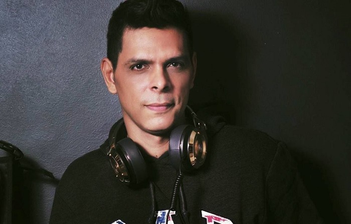 DJ Charles Pitter faz sucesso há 30 anos na noite gay / LGBT de Cuiabá