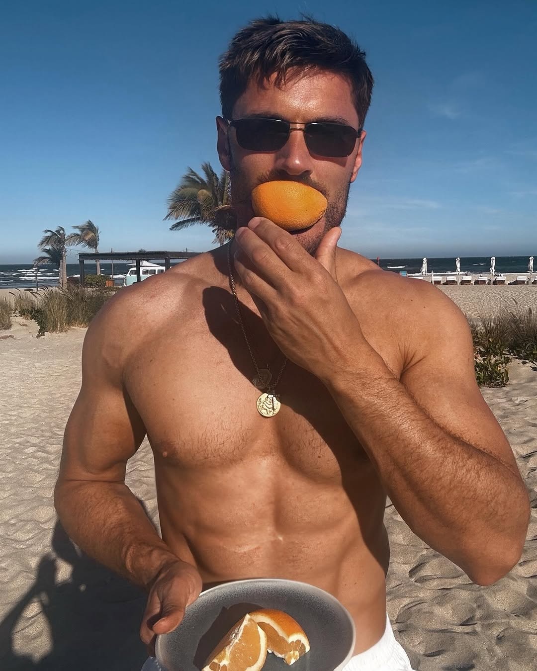 Chris Appleton: cabeleireiro gay e sarado