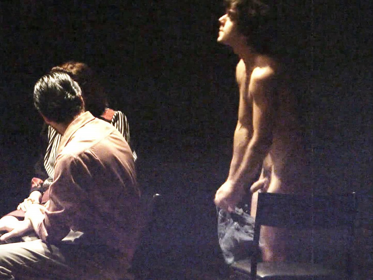 Daniel Rangel ator aparece pelado no teatro