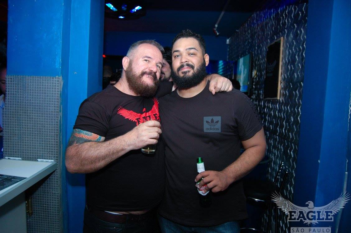 Eagle São Paulo: famoso bar gay e cruising reúne leathers, fetichistas, bears (ursos) e todas as tribos