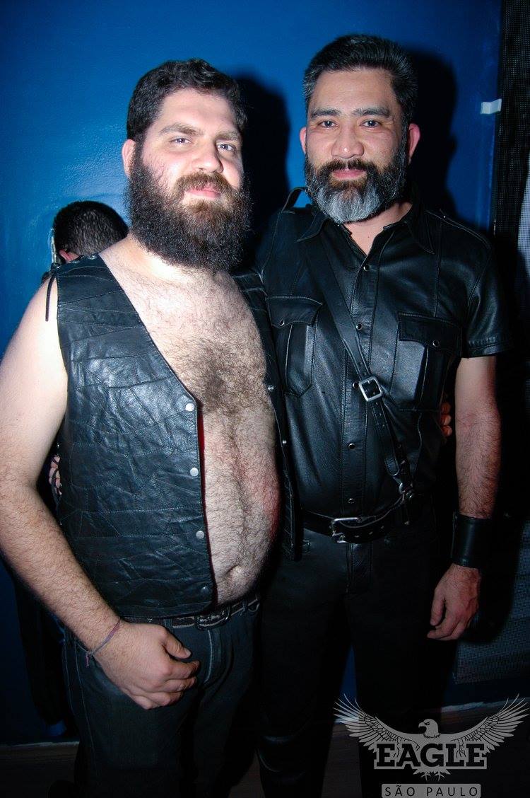 Eagle São Paulo: famoso bar gay e cruising reúne leathers, fetichistas, bears (ursos) e todas as tribos