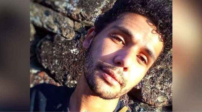 Estudante Charles Wallace, gay, é encontrado morto em delegacia