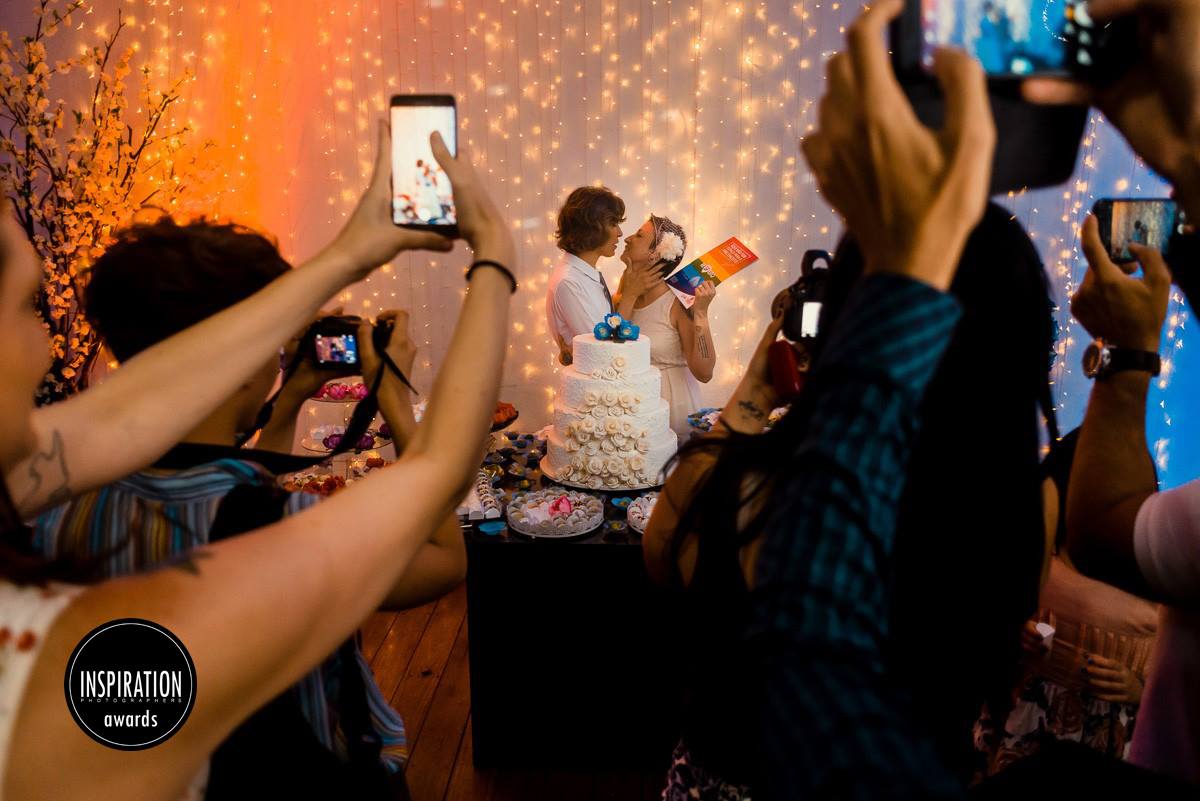 Foto de casamento lésbico é premiada 