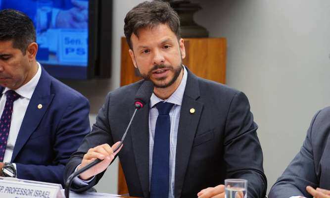professor israel gay deputado federal brasilia 