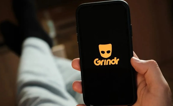 Adolescente é preso por vender drogas no Grindr
