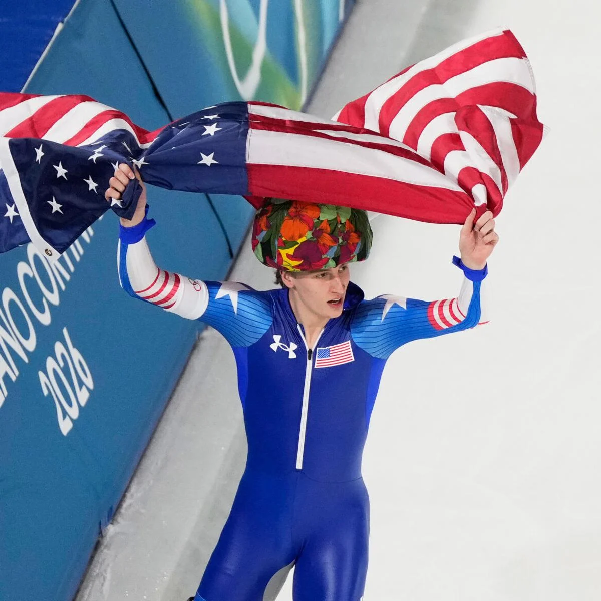 Jordan Stolz: patinador americano mostra bunda imensa após vitória