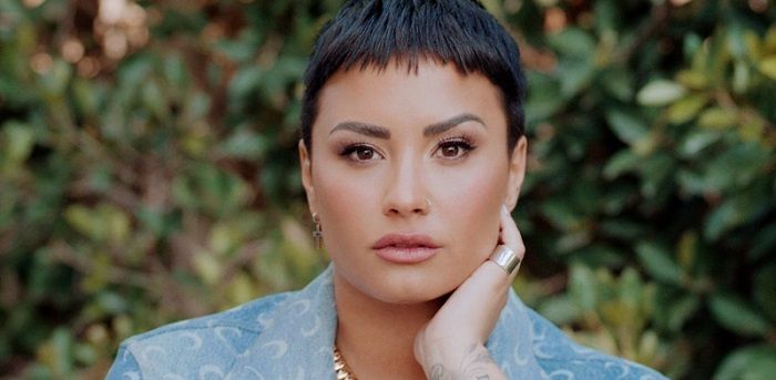 Demi Lovato se assumiu transexual em 2021