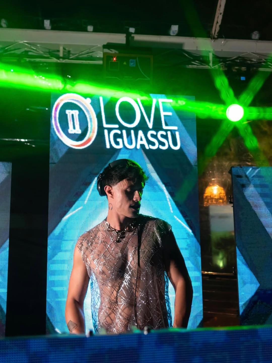 João Castro, DJ toca em festival gay em Foz do Iguaçu