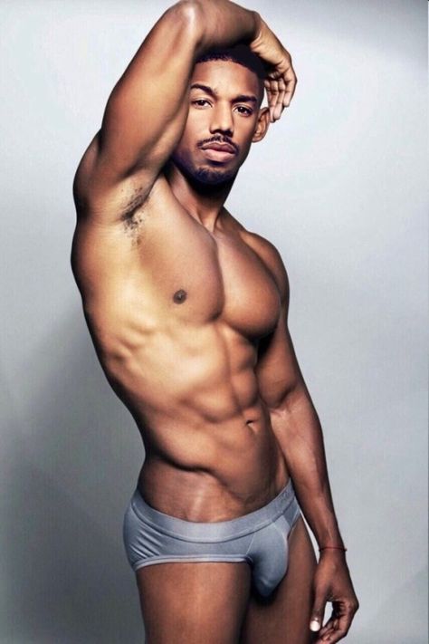 Michael B. Jordan: ator gostosão e sarado é eleito o mais sexy de 2020