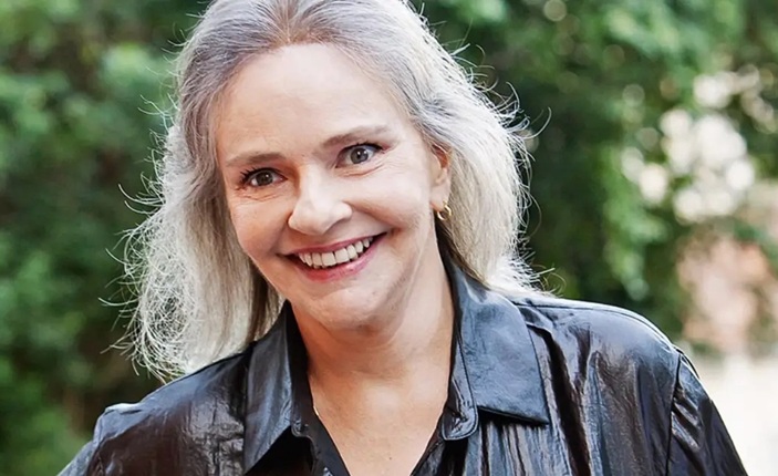 Morre Angela Ro Ro