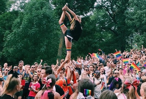 12 imagens da parada LGBT Europride 2018 na Suécia