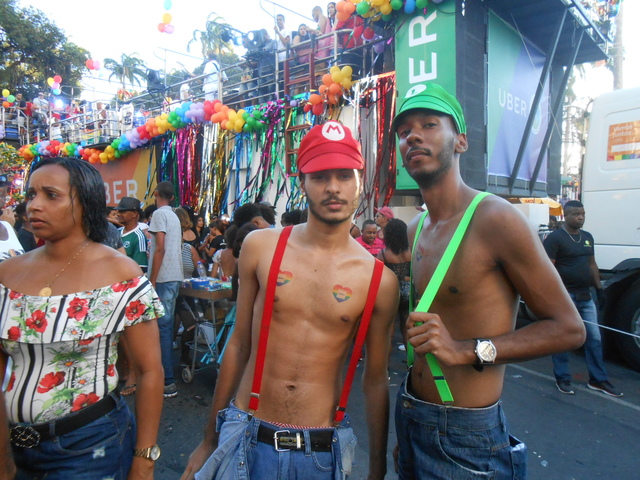 parada lgbt bahia 2018