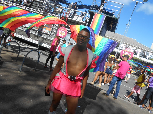 parada lgbt bahia 2018