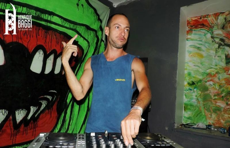DJ Demectron é atração da festa beneficente do Amsterdam Pop
