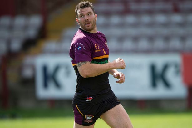Keegan Hirst, primeiro jogador de rugby da Inglaterra, a se assumir gay