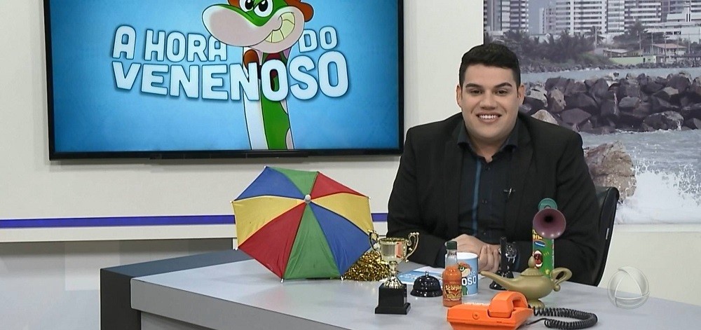 Erick Ricarte: gay assumido, ator sofreu homofobia no Pânico e deu a volta por cima na TV Atalaia