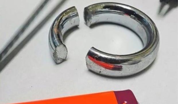 Anel peniano: bombeiros fazem curso para cortar cock rings