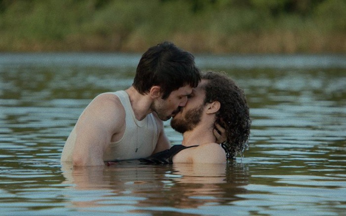 Paixão gay no interior do Brasil é foco de filme em cartaz