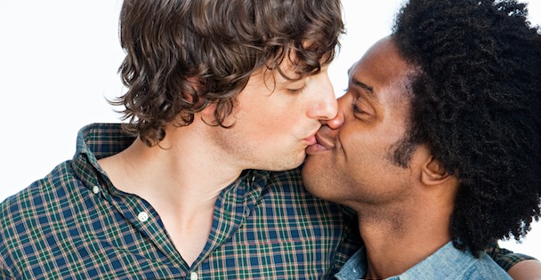 Maioria dos gays britânicos não encontraram último parceiro sexual em app (aplicativos) de pegação