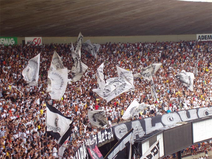 Torcida do Atlético-MG diz que Bolsonaro 'vai matar veado'