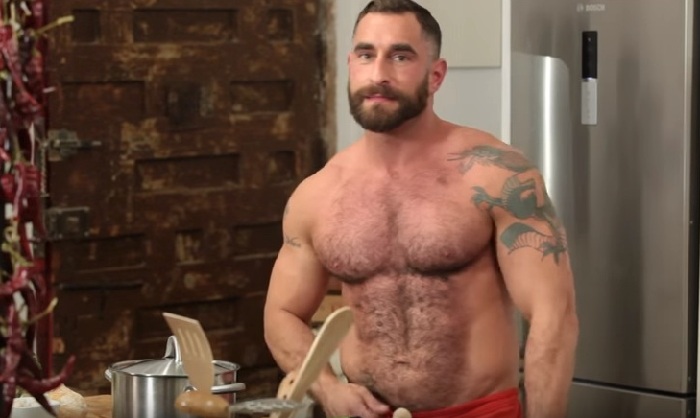 Gatão urso que cozinha pelado, The Bear-Naked Chef vai cozinhar agora em Madri