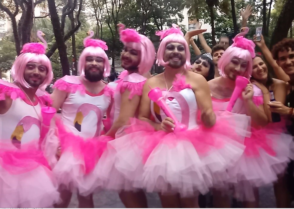 Minhoqueens - bloco LGBT arrasta multidão no centro de São Paulo no carnaval 2018