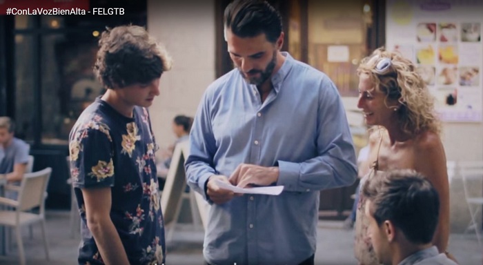 Vídeo mostra como espanhóis reagem a carta homofóbica escrita a um casal gay em Madri, Espanha