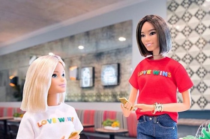 Barbie mostra apoio a casamento gay