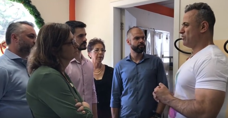 Bruno Covas visita o Centro de Acolhida Florescer, que abriga transexuais em São Paulo