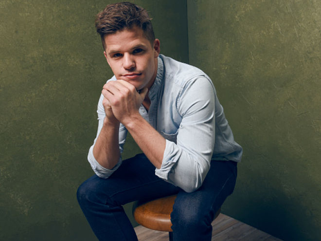 Ator Charlie Carver, de Teen Wolf, se assume gay