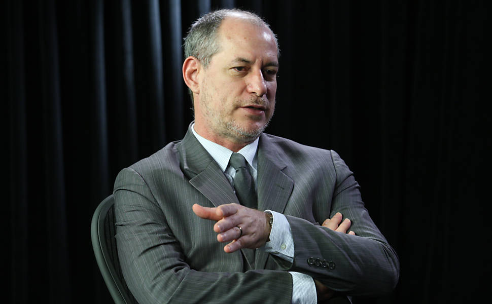 Ciro Gomes é acusado de homofobia por alunos da USP em declaração contra João Doria